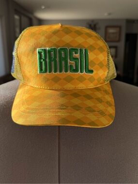 Brasil Embroidered Trucker Hat - Yellow & Green